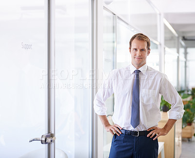 Buy stock photo Portrait, man or hands on hips at business, startup or office of successful finance expert in Canada. Proud, businessman or smile as ready to succeed in professional, corporate or executive career