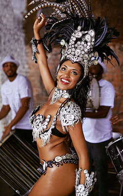 Buy stock photo Woman, samba and performance with festival, smile and makeup for concert or party. Brazilian dancer, celebration and feather for culture, talent and creative artist for rio de janeiro carnival event