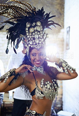 Buy stock photo Dancer, samba and performance with celebration, smile and makeup for concert or party. Brazilian woman, festival and feather for culture, talent and creative artist for rio de janeiro carnival event