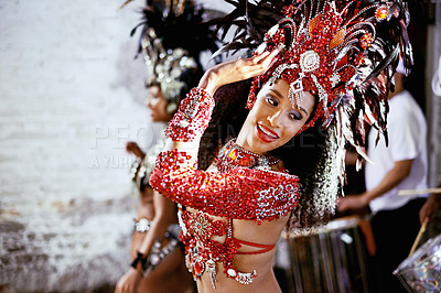 Buy stock photo Women, smile and samba dancer for performance with  passion, fashion and drums for music in Brazil. Female person, traditional costume and band at event with entertainment, celebration and heritage