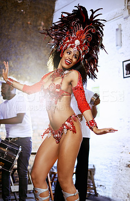 Buy stock photo Dancer, samba and celebration with performance, smile and makeup for concert or party. Brazilian woman, festival and feather for culture, talent and creative artist for rio de janeiro carnival event