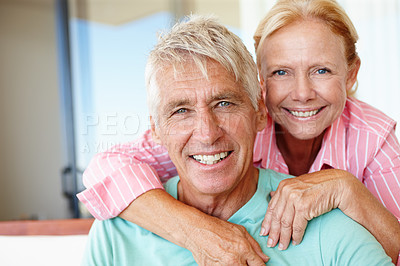 Buy stock photo Elderly, couple and portrait with smile or embrace for support, commitment and healthy marriage and retirement. Senior, man and face of woman with happiness for hug, outdoor and relax in relationship