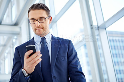 Buy stock photo Social network, corporate or business man with phone for invest strategy, finance growth or financial review. CEO, airport or manager with smartphone for planning, data analysis or data web research 
