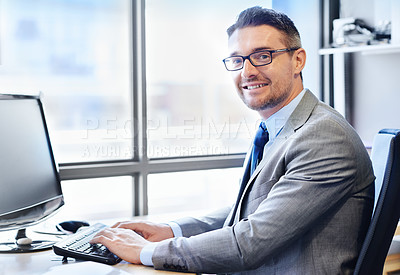 Buy stock photo Face, businessman and typing in office for corporate company with web, planning and advice. Tech, executive and portrait of male consultant in workplace with suit, internet and expertise for client