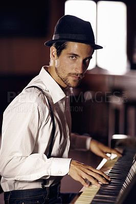 Buy stock photo Piano, portrait or man in club for music, performance or entertainment with talent or freedom. Learning solo, pianist or creative musician playing keys on instrument or organ for artistic expression 