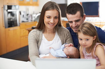 Buy stock photo Happy family, kids or laptop in house for movie, streaming online or news on couch in living room. Film subscription, children siblings or parents on technology to relax with mom, dad or newborn baby