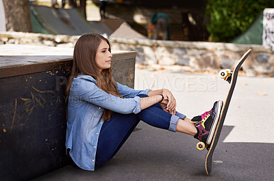 Buy stock photo Fashion, thinking and woman with skateboard in city for exercise, training and skating in skate park. Skater, fitness and person in trendy, casual and street style for sports, fun hobby and relax