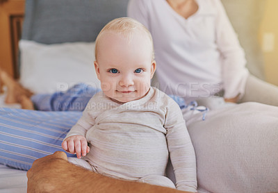 Buy stock photo Bedroom, family and portrait of baby with parents for bonding, parenting and relax together in home. Happy, smile and mom, dad and newborn infant for child development, support and love in morning