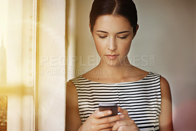 Buy stock photo Business woman, phone and reading text with chat app, networking and communication in office. Accountant lady, mobile and check economy news for stock market forecast, investment website and trading