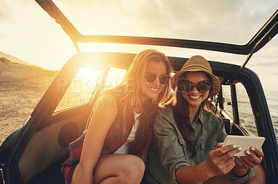 Buy stock photo Women friends, selfie and car on vacation, beach and sunset on social media app with smile by waves. Woman, smartphone and outdoor in suv, ocean holiday or road trip for summer sunshine on internet