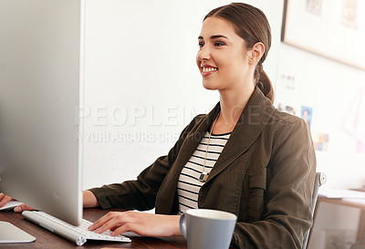 Buy stock photo Smile, business and woman in office, computer and online reading for performance review. Person, employee and magazine editor in workplace, pc and internet with connection and research for article