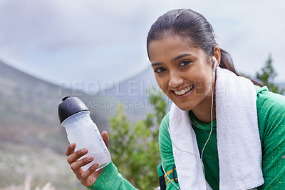 Buy stock photo Outdoor, exercise and portrait of woman with water in bottle for health, wellness and benefits. Hiking, fitness or person with drink in container for nutrition, thirst and relax in nature or park