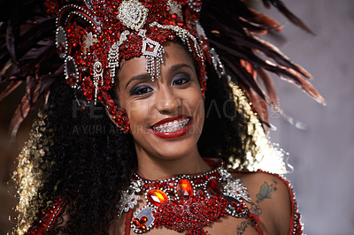 Buy stock photo Carnival, dance and woman in portrait for performance in Brazil, dancer with gemstone outfit and feather head gear outdoor. Music, samba and happiness for event and culture with festival and talent