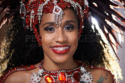 Buy stock photo Woman, portrait and samba performance at night for carnival season in Rio de janeiro, celebration and happy with costume for culture. Female person, festival and unique fashion for dancing at parade
