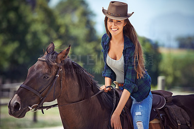 Buy stock photo Woman, portrait and horse or ranch environment in nature as equestrian for adventure,, training or cowboy hat. Female person, stallion and western cowgirl in Texas or countryside, outdoor or rural