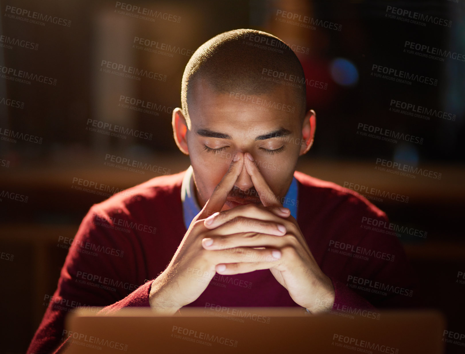 Buy stock photo Night, burnout or businessman with headache for laptop news of tax, audit or bankruptcy in office. Vertigo, anxiety or entrepreneur at startup frustrated by pc glitch, 404 or disaster mistake stress