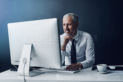 Buy stock photo Computer, thinking and senior business man in office, working on project or mockup. Technology, planning and happy manager at desk for idea, problem solving or reading info for solution in company.