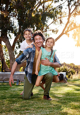 Buy stock photo Portrait, outdoor and father with children, summer and playful with happiness, bonding together and fun. Single parent, dad and daughter with son, cheerful or kids with weekend break, joy or sunshine
