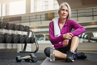 Buy stock photo Fitness, floor and portrait of mature woman with smile, relax and happiness with water bottle at workout. Exercise, training and confident female athlete on break for gym, health and wellness in club