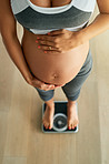 Managing healthy pregnancy weight gain with daily weigh ins