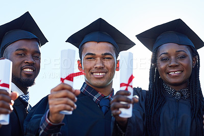 Buy stock photo Diploma, university and portrait of students at graduation celebration with smile, achievement and education. College, women and men on campus with certificate, diversity or friends at award ceremony