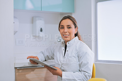 Buy stock photo Portrait, happy woman or dentist on tablet in clinic for appointment schedule or mouth healthcare. Professional, confident or proud dental doctor with smile for tooth cleaning services in England