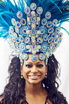 Buy stock photo Brazil, carnival and portrait of woman, dancer or performance artist in creative peacock costume with smile. Samba dancing, celebration and face of happy woman with feather crown for street party.