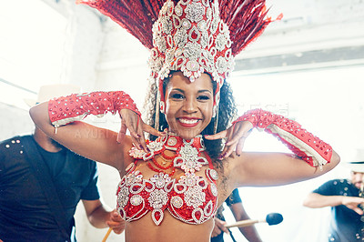Buy stock photo Festival, carnival and portrait of samba dancer dancing for performance, festive celebration or party in Brazil. Mardi gras event, culture and happy woman dance in costume at concert with music band.