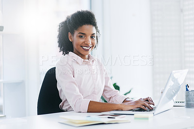 Buy stock photo Portrait, business and woman in laptop, smile and research for project, online news and feedback. Face, employee and consultant with computer, internet and network with deadline, schedule or planning