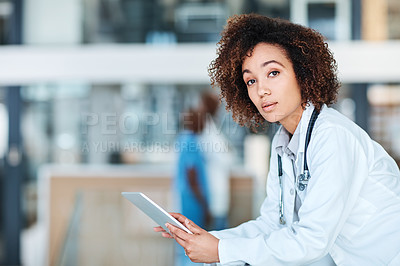 Buy stock photo Woman, serious and doctor portrait with tablet in hospital, telehealth and online patient advice or medical employee. Wellness, research and clinic professional, healthcare and internet consultation