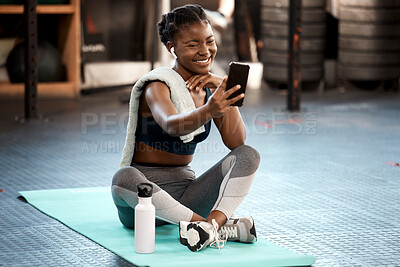 Buy stock photo Fitness, woman and exercise selfie at gym for social media platform or app. Influencer, training and health blog with black person taking workout picture for weight loss and wellness motivation