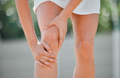 Buy stock photo Woman, hands and knee pain on sports court in fitness workout fail, badminton training mistake or muscle burnout. Zoom, exercise athlete or player and leg injury, medical emergency or anatomy crisis