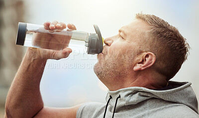 Buy stock photo Fitness, runner or man drinking water with sports performance goals resting or relaxing on break. Healthy, tired or thirsty athlete drinks natural liquid in cardio workout, training or body exercise