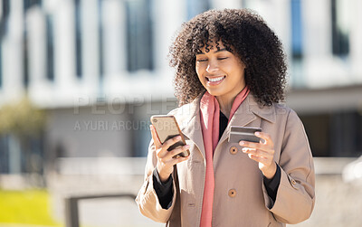 Buy stock photo Credit card, city or woman with phone on online shopping for payment, internet purchase or ecommerce in London street. Fintech, happy or employee girl on 5g smartphone for trading, banking or invest
