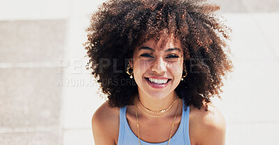 Buy stock photo Portrait, black woman and smile in city, sunshine and girl on break, town and casual with happiness. Afro, African American female and face outside, happy and weekend to relax, carefree and freedom