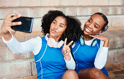 Buy stock photo Sports, friends and selfie by netball team on steps with smile, hand and peace sign, happy and relax. Social media, girl and sport influencer pose for photo, profile picture or blog update outdoor