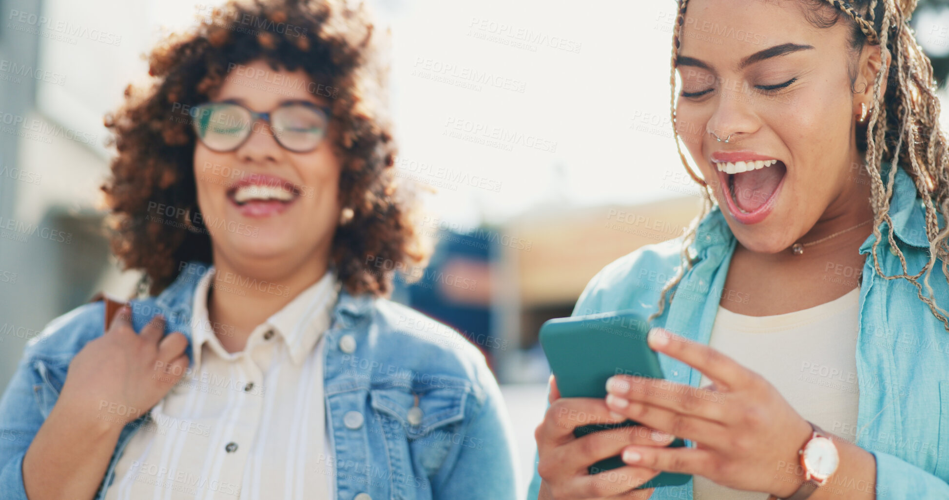 Joke, women and smartphone outdoors, talk and searching, browsing or share  social media meme in London. Laughing, phone and friends in a city online  for meme, comic or app against an urban