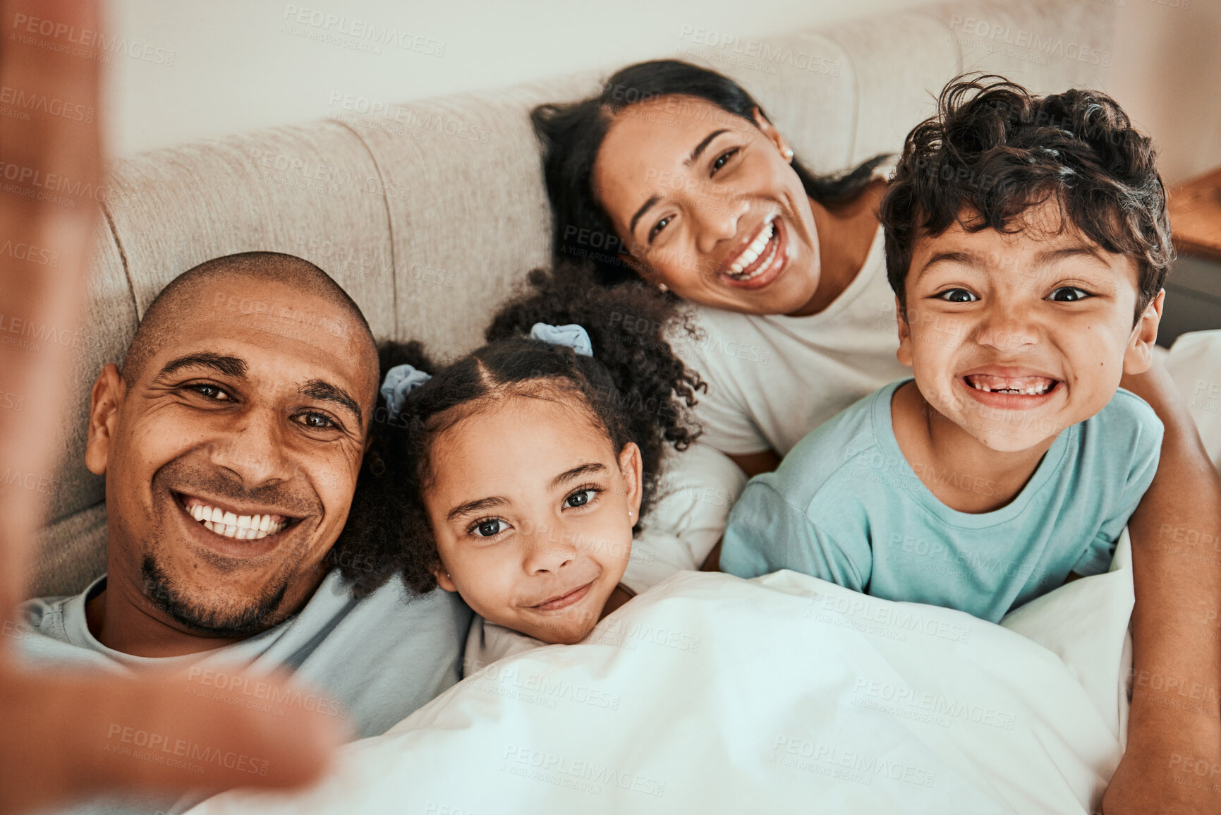 Buy stock photo Happy, family and selfie in bedroom for social media, profile picture or relax with mom and dad in the morning, waking up and bed. Parents, kids and smile on face in memory, together or quality time