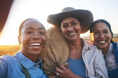 Buy stock photo Women, agriculture and group in outdoor selfie with smile, countryside or bag with memory, harvest and farming. Female teamwork, agro job and photography in nature, happy and summer on social network