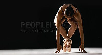 Ballet Danza Zapatos Mujer Piso Estudio Estirándose Para Arte Clase:  fotografía de stock © PeopleImages.com #609990612