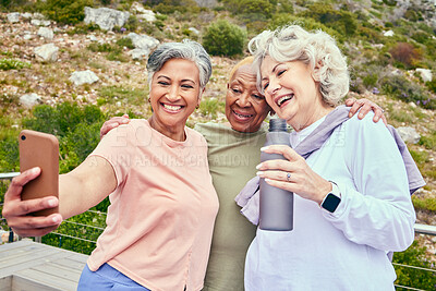 Buy stock photo Senior friends, fitness or selfie of women on social media together for outdoor exercise in retirement. Photo, diversity or happy elderly people hiking to take pictures on break in training in park