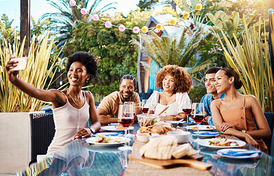 Friends in selfie at lunch, party in garden and happy event with diversity, food and wine, outdoor bonding together. Photography, men and women at dinner table, people eating with drinks in backyard.