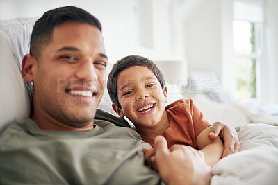 Buy stock photo Happy dad, child and selfie in bed with happiness, freedom and together in morning, weekend or relax on holiday in peace. Face, smile and father with son in family home, bedroom or profile picture