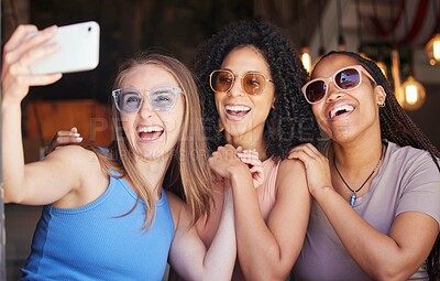 Buy stock photo Smile, friends and selfie with women in restaurant for social media, freedom and support. Happy, diversity and peace with girl and photo in coffee shop for picture, networking and relax on weekend