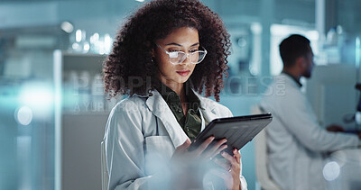 Tablet, reading and woman scientist in laboratory working on medical research, project or experiment. Science, career and female researcher with digital technology for pharmaceutical innovation.