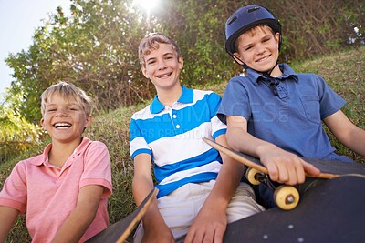 Buy stock photo Friends, children and skateboard in outdoor portrait, brothers and smiling for sports. Happy siblings, laughing and humor on adventure, bonding and funny joke or playing on vacation or holiday