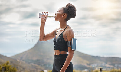 Buy stock photo Fitness, body or black woman drinking water in nature for morning cardio, running or training exercise outdoor. Health, wellness or African runner with sport, liquid or hydration for workout recovery