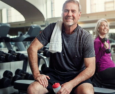 Buy stock photo Mature man, gym and water bottle in portrait on break with woman for fitness, training and weightlifting. Senior people, couple and happy with exercise for wellness, health and workout in retirement