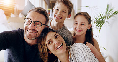 Buy stock photo Selfie, father and mother with children in home, family memory and profile picture for social media. Parents, girl and boy with smile for photography, connection or relationship with bonding in house