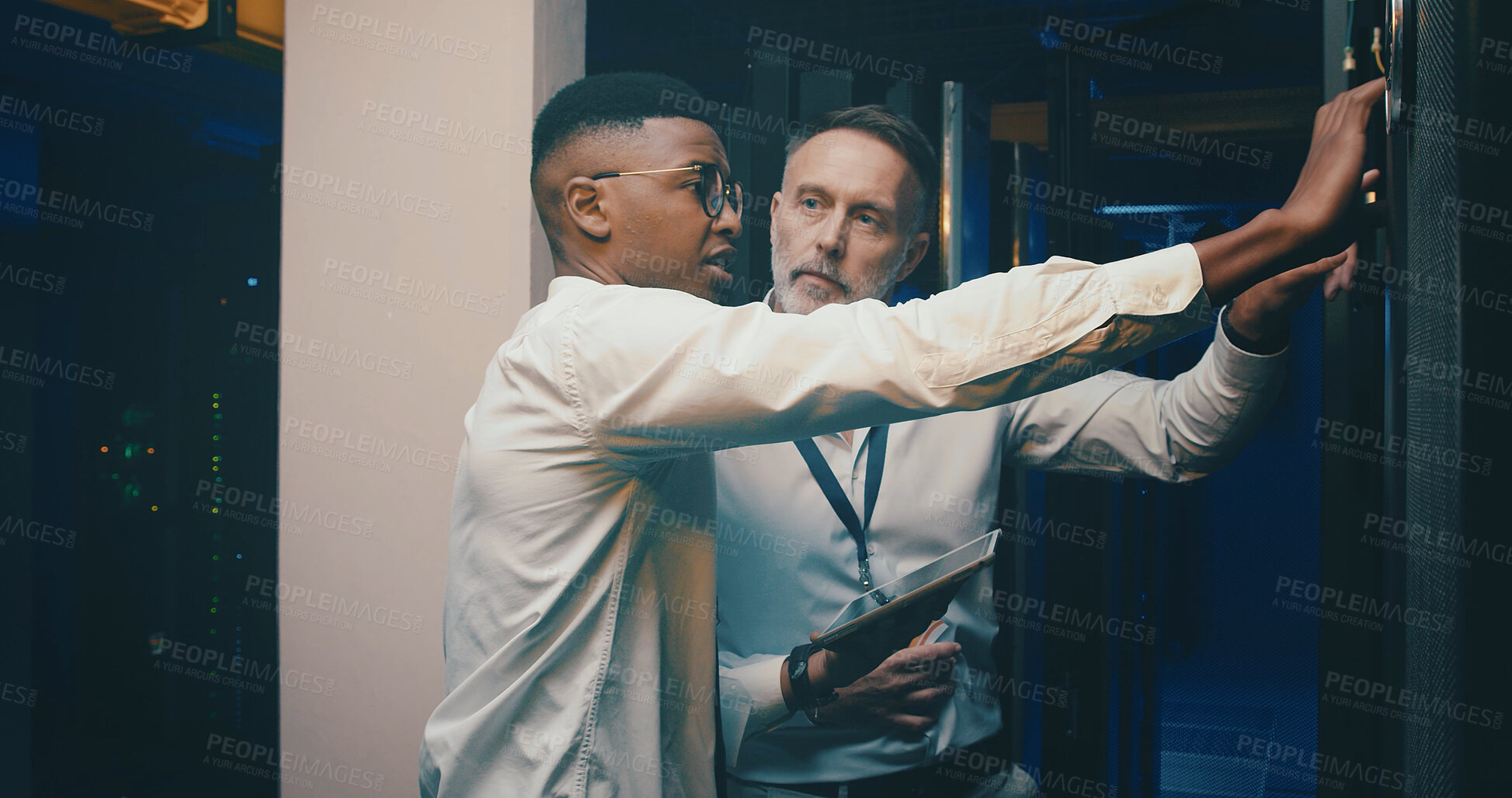 Buy stock photo Engineer, team or tablet with inspection in server room for software update, maintenance or solution. Data center, people and manager with advice for network backup, system monitor or troubleshooting